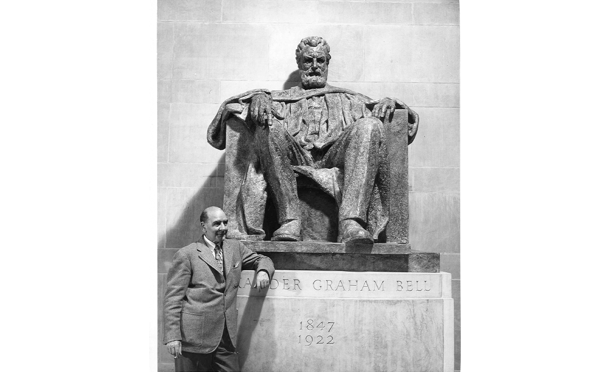 image Statue of Alexander Graham Bell